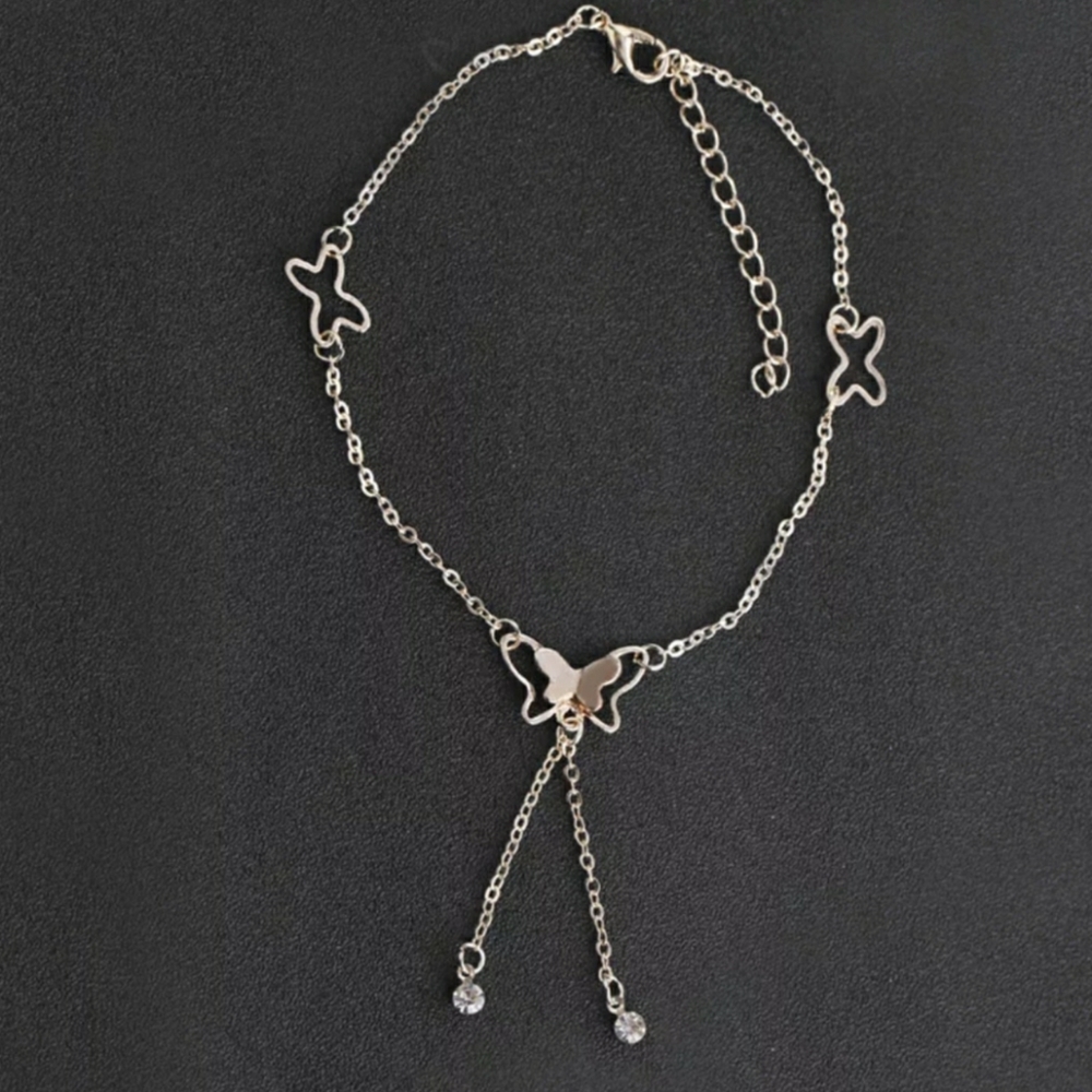 Beautiful Gold Butterfly Pendant Anklet - Picture 3 of 3